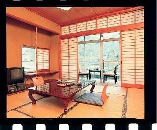 Izumiya Ryokan Uonuma Εξωτερικό φωτογραφία