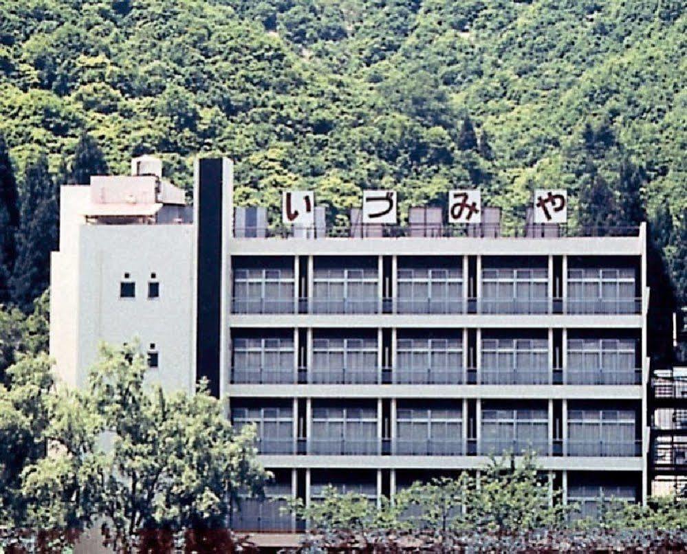 Izumiya Ryokan Uonuma Εξωτερικό φωτογραφία